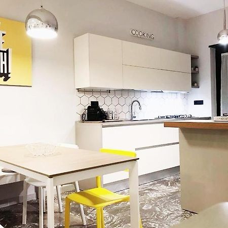 Bed&Coffee Napoli - Scarlatti Apartment Екстериор снимка